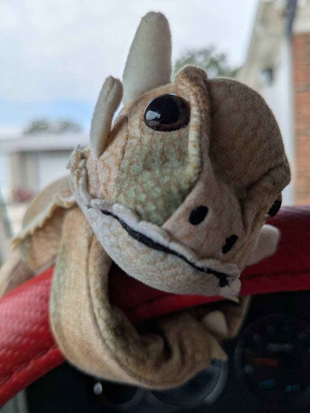 Plush Bearded Dragon Hugger Small Pet Toy - Tan